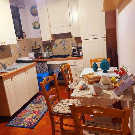 B&B Mannala อากริเจนโต ภายนอก รูปภาพ